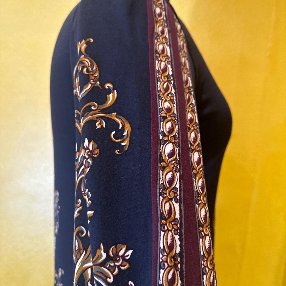 Dress - Picture 7 of 15